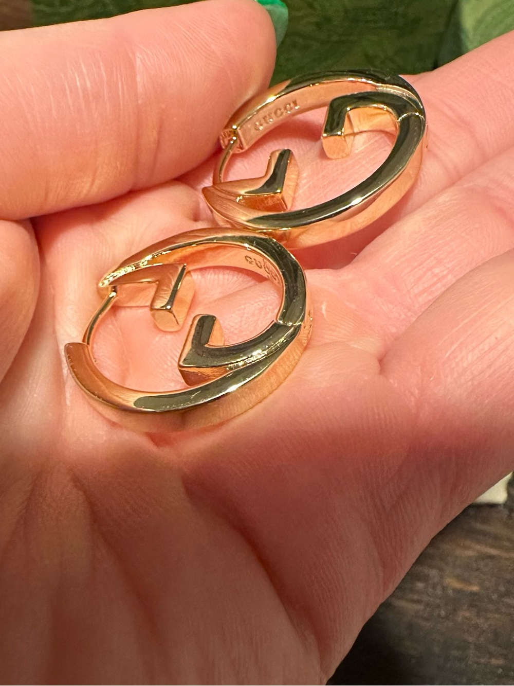 GUCCI Blondie Gold Hoop Earrings logo - Picture 6 of 7